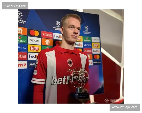 马赛主帅调整阵容，费尔梅伦红牌后防线重组