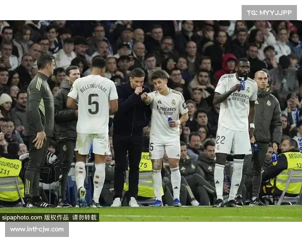 巴黎FC引援科莱奥肖，锋线升级应对下半程